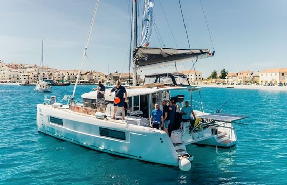 Lagoon 40