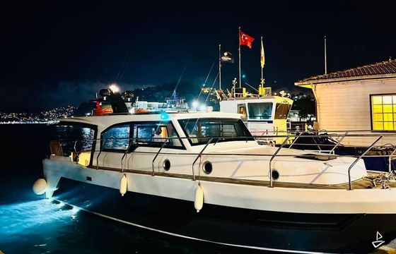 Custom Made Motoryacht