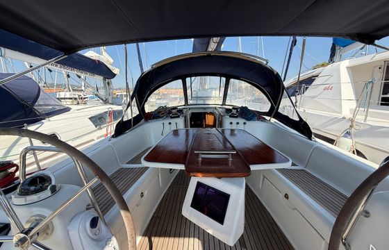 Beneteau Oceanis 43