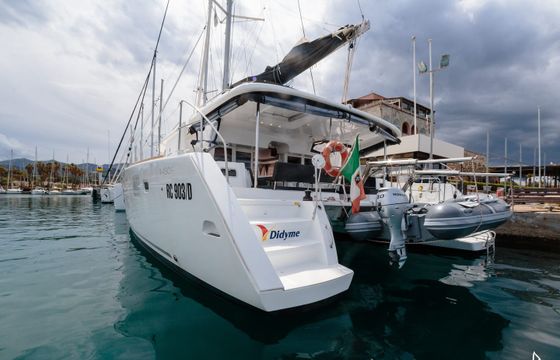 Lagoon 450F