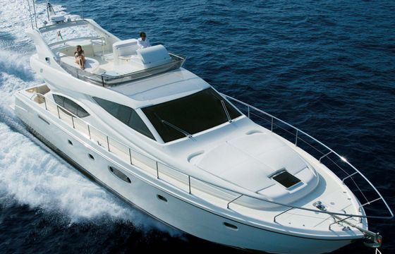 Ferretti Yachts 550