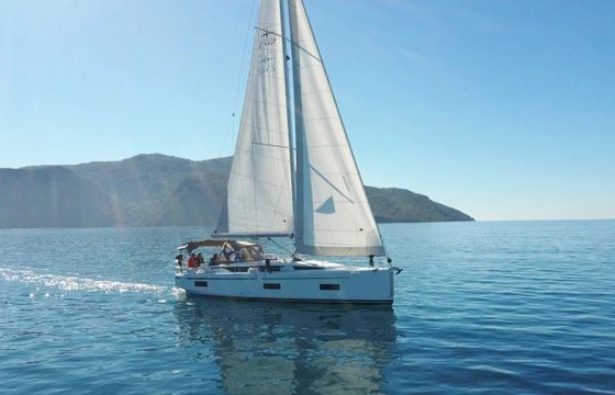 Bavaria 42 Cruiser