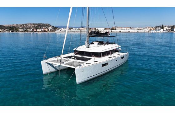 Lagoon 560 S2