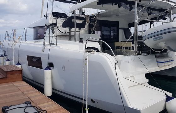 Lagoon 42