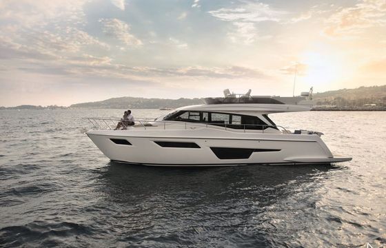 Ferretti Yachts 500