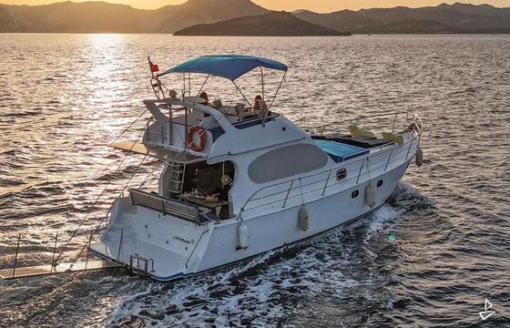 Custom Made Motoryacht