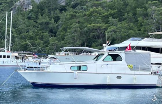 Custom Made Motoryacht