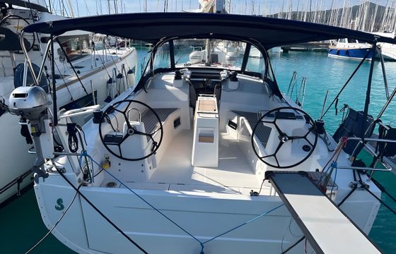 Beneteau Oceanis 37.1