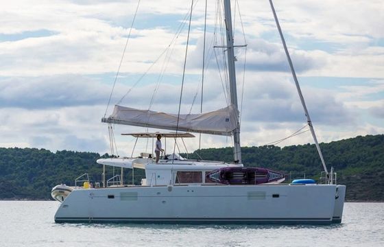 Lagoon 450F