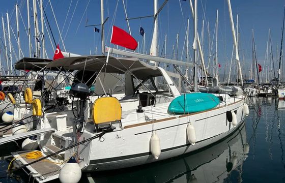 Beneteau Oceanis 38.1