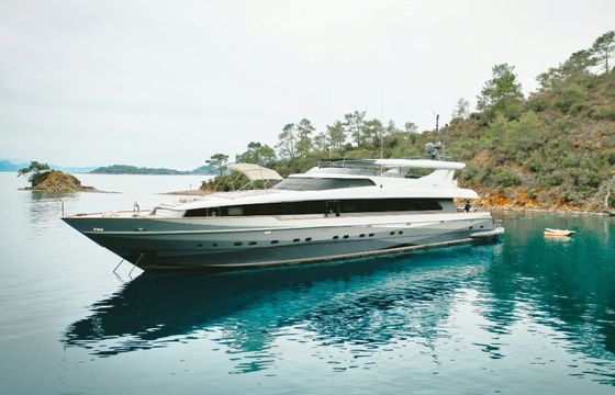 Custom Made Motoryacht