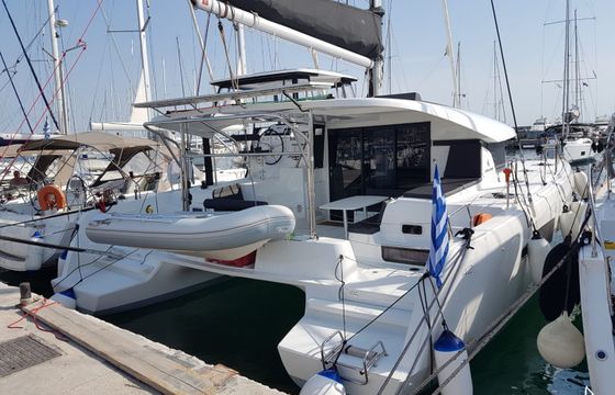Lagoon 42