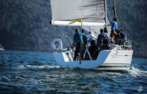 Beneteau First 40