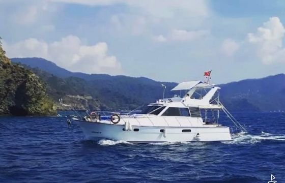 Custom Made Motoryacht