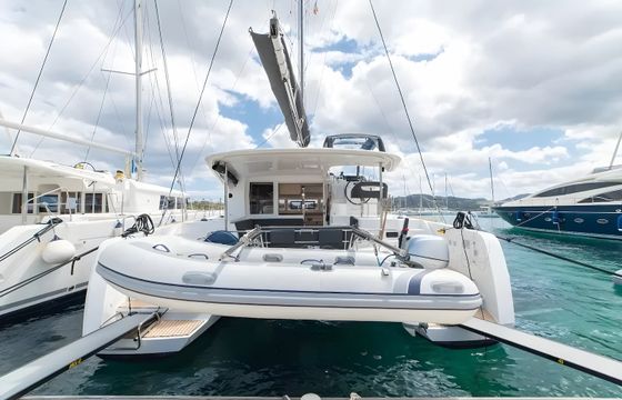 Lagoon 40