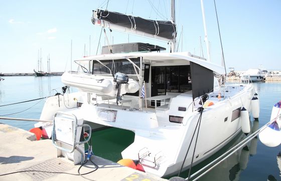 Lagoon 42