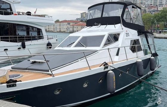 Ferretti Yachts 36 FLY