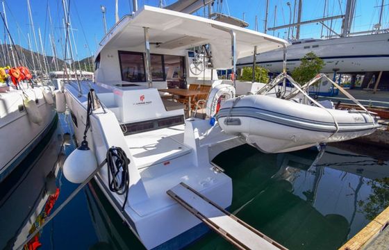 Fountaine Pajot Lucia 40