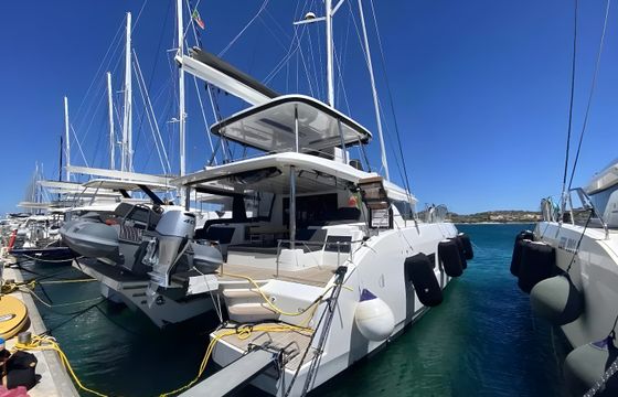 Lagoon 55