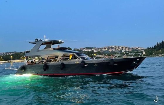 Custom Made Motoryacht
