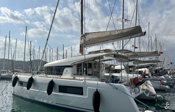 Lagoon 40
