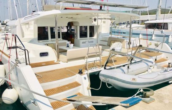 Lagoon 450F