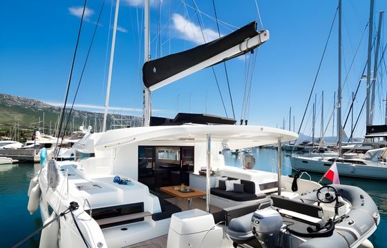 Lagoon 50