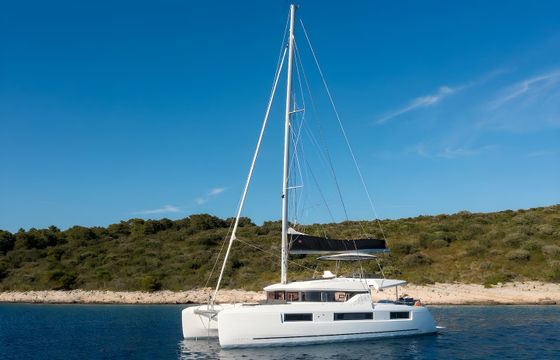 Lagoon 51