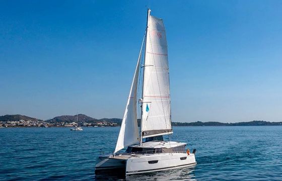 Fountaine Pajot Astrea 42