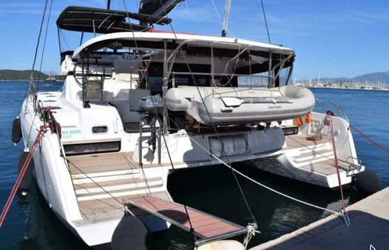 Lagoon 42