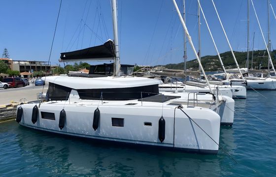 Lagoon 42