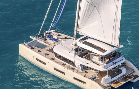 Lagoon 55