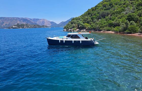 Custom Made Motoryacht