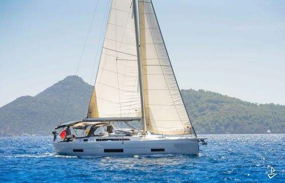 Dufour 470