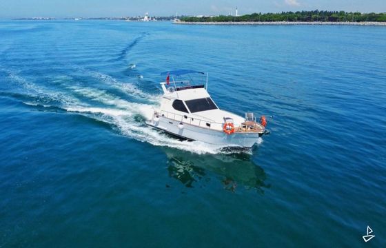 Custom Made Motoryacht