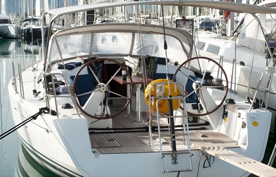 Beneteau First 45