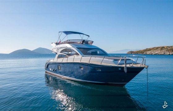 Custom Made Motoryacht