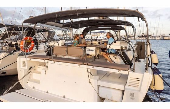 Dufour 470