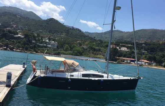 Beneteau Oceanis 40