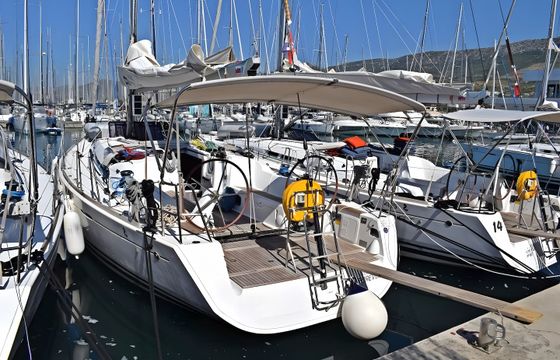 Beneteau First 45
