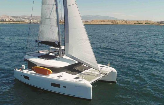 Lagoon 42