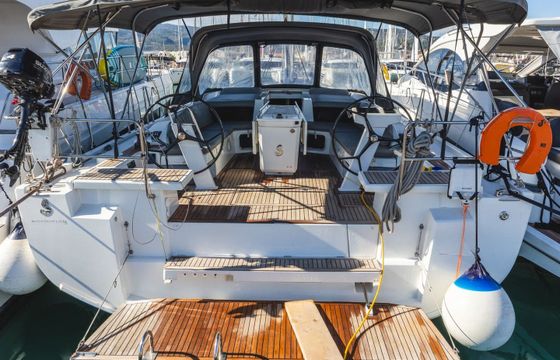 Beneteau Oceanis 51.1