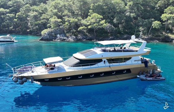 Custom Made Motoryacht
