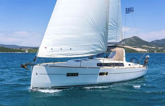 Beneteau Oceanis 38