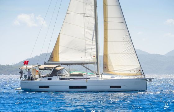 Dufour 470