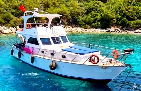 Custom Made Motoryacht