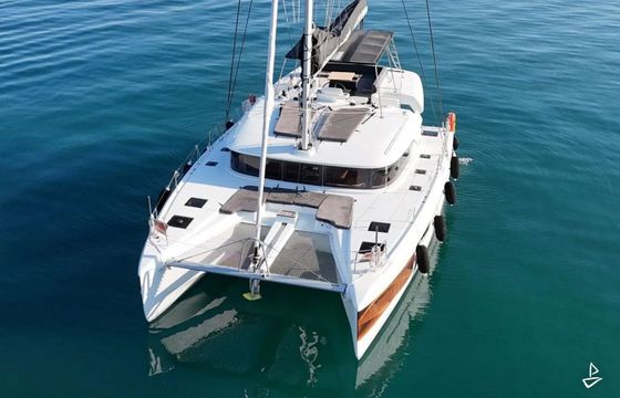 Lagoon 51