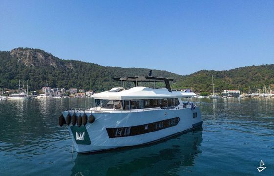 Custom Made Motoryacht