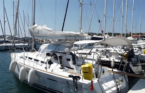 Beneteau First 35