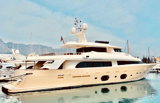 Custom Made Motoryacht